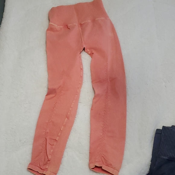 *pls read* Free People Good Karma Leggings light pink/salmon - Picture 11 of 16